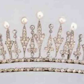 Queen Crown 38.25 Carat Rose Cut Diamond & Pearl 62.65 Gms 925 Sterling Silver