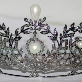 Pearl Tiara 43 Carat Rose Cut Diamond & Pearl 65 Gms 925 Sterling Silver