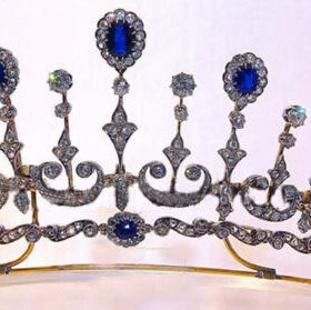 Princess Tiara 21.5 Carat Rose Cut Diamond & Blue Sapphire 56.525 Gms 925 Sterling Silver