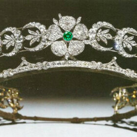 Bridal Crown 17.18 Carat Rose Cut Diamond & Emerald 75.5 Gms 925 Sterling Silver