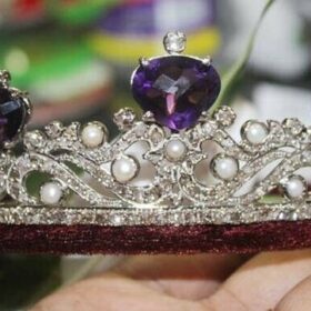wedding crown 13.4 Carat Rose Cut Diamond & 50.6 Carat amethyst & Pearl 89.6 Gms 925 Sterling Silver