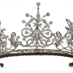 Birthday Crown 18.4 Carat Rose Cut Diamond 75 Gms 925 Sterling Silver