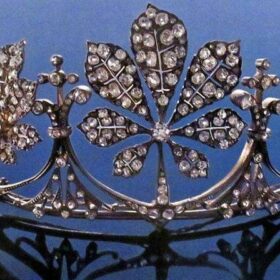 Girls Crown 9.12 Carat Rose Cut Diamond 62.23 Gms 925 Sterling Silver