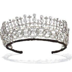 Bridal Crown 17.85 Carat Rose Cut Diamond 112.23 Gms 925 Sterling Silver