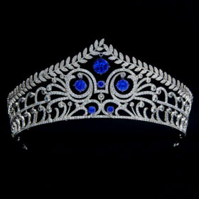 Bridal Crown 30 Carat Rose Cut Diamond & 18 Carat Blue Sapphire 120 Gms 925 Sterling Silver