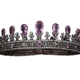 Queen Crown 13.85 Carat Rose Cut Diamond & 60 Carat Amethyst 85.25 Gms 925 Sterling Silver