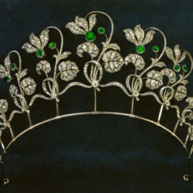 Birthday Crown 12.8 Carat Rose Cut Diamond & 12 Carat Emerald 67 Gms 925 Sterling Silver