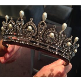 Queen Crown 13.88 Carat Rose Cut Diamond & 30 Carat Pearl 60 Gms 925 Sterling Silver