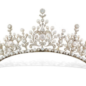 Bridal Crown 35 Carat Round Brilliant Diamond & Pearl 50.5 Gms 14K Gold