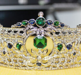 wedding Crown 68.74 Carat Rose Cut Diamond & Emerald, Sapphire 158.42 Gms 925 Sterling Silver