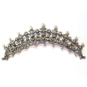 Shimmering 9.9 Carat Diamond 925 Sterling Silver Queen Tiara