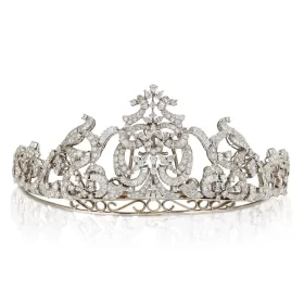 Classic 18.6 Carat Diamond  65.1 Gms 14Kt White Gold Bridal Crown